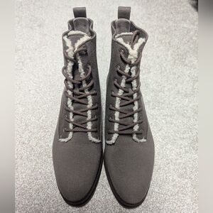 Rothy's The Cozy Laced Lug Boot in Sparrow sz 10.5 NWOB